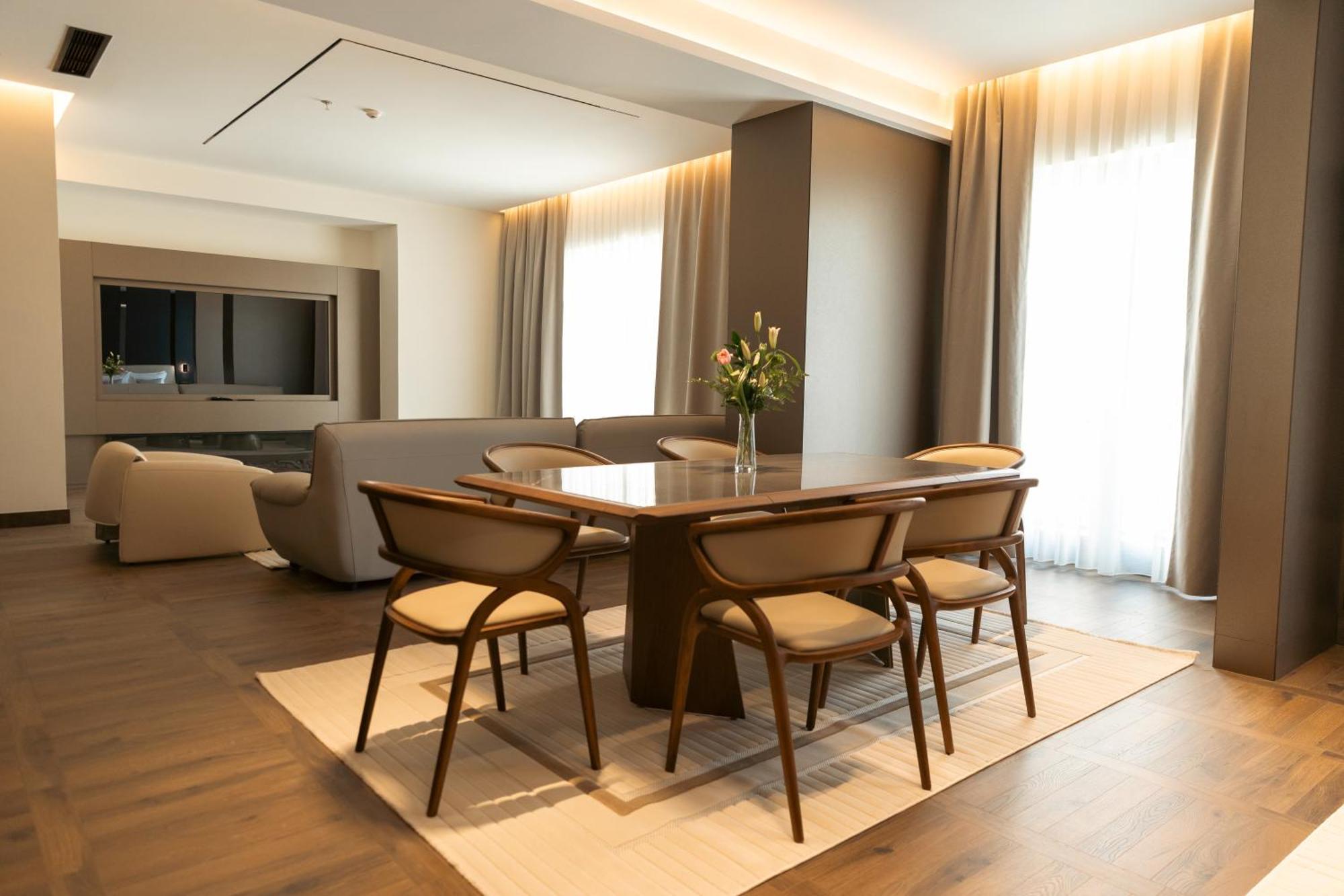 Venus Hotel Lipjan Екстериор снимка