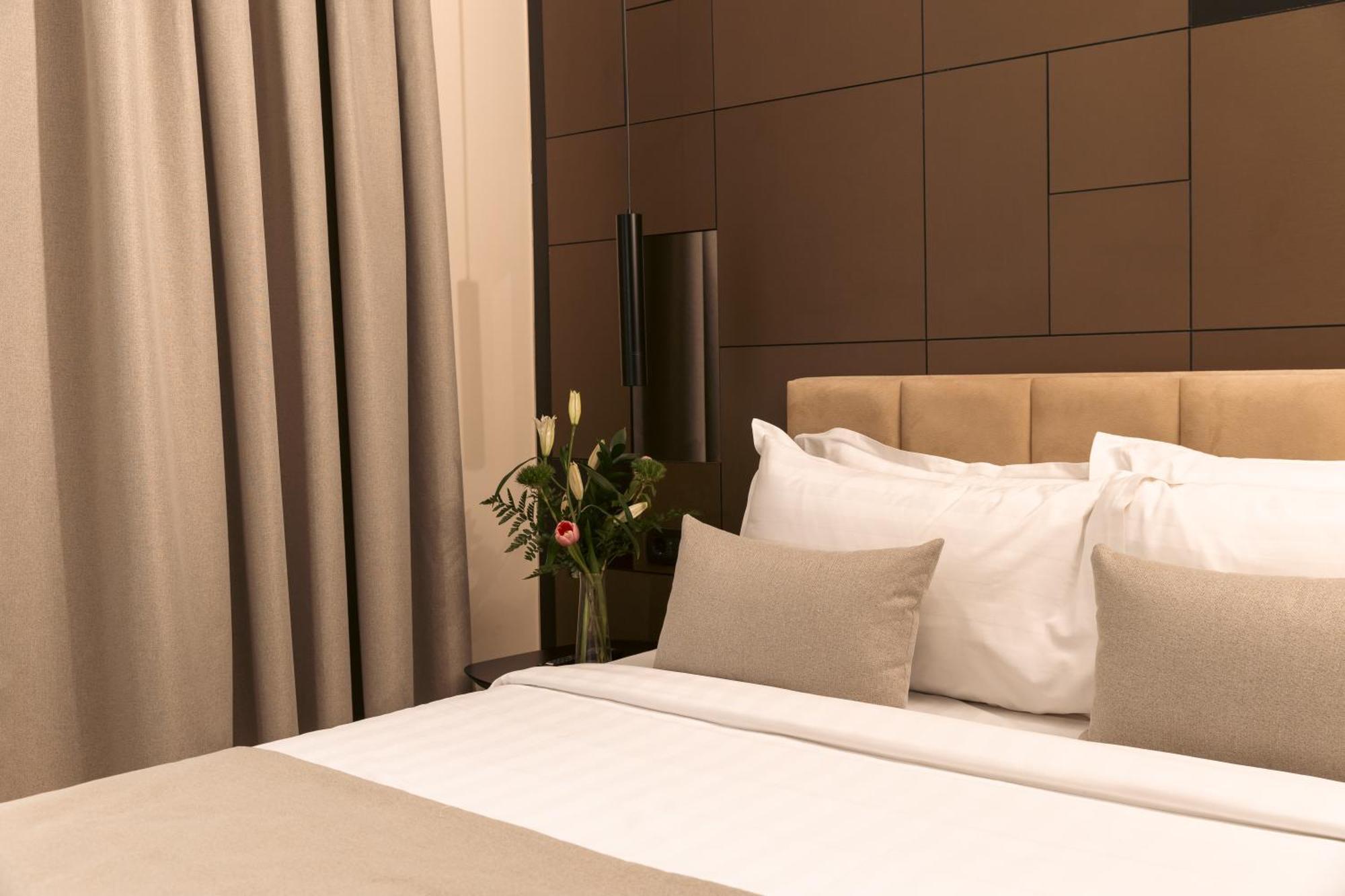 Venus Hotel Lipjan Екстериор снимка