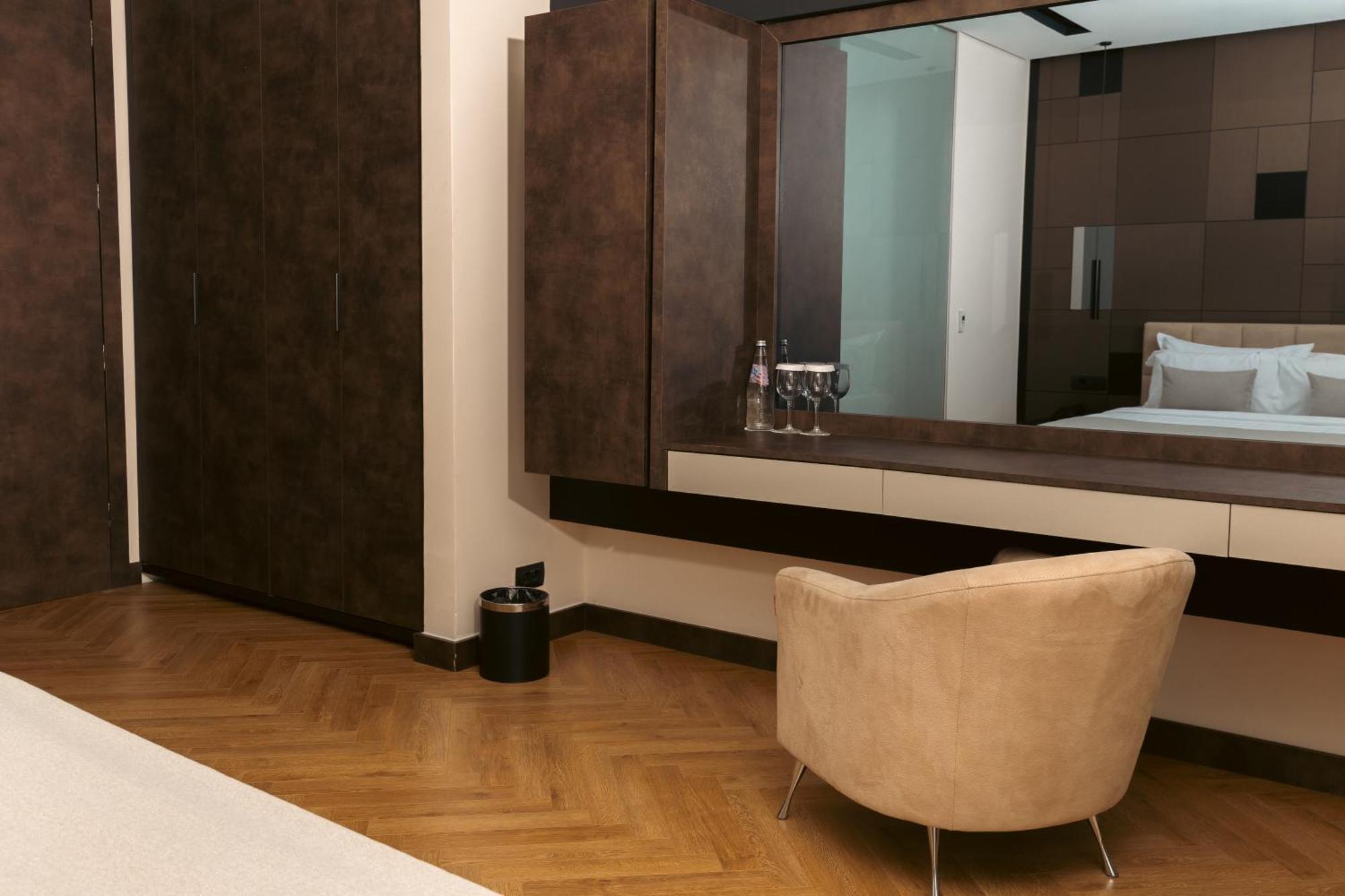 Venus Hotel Lipjan Екстериор снимка