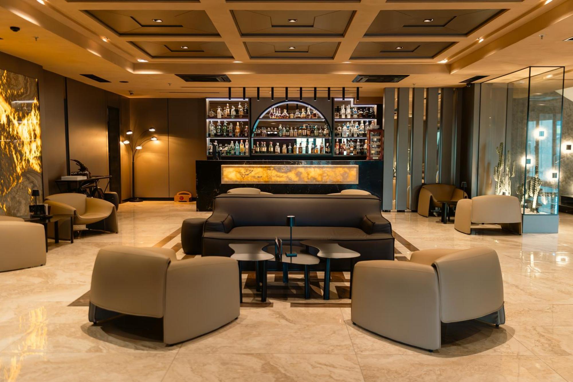 Venus Hotel Lipjan Екстериор снимка